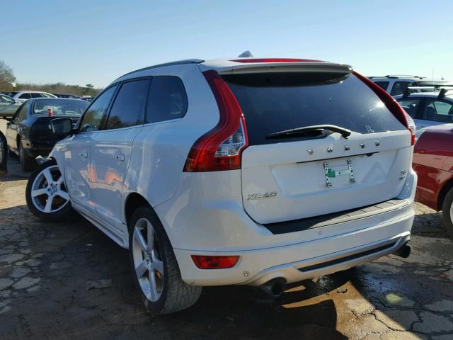 YV4902DZ9D2434906 - 2013 VOLVO XC60 T6 WHITE photo 3