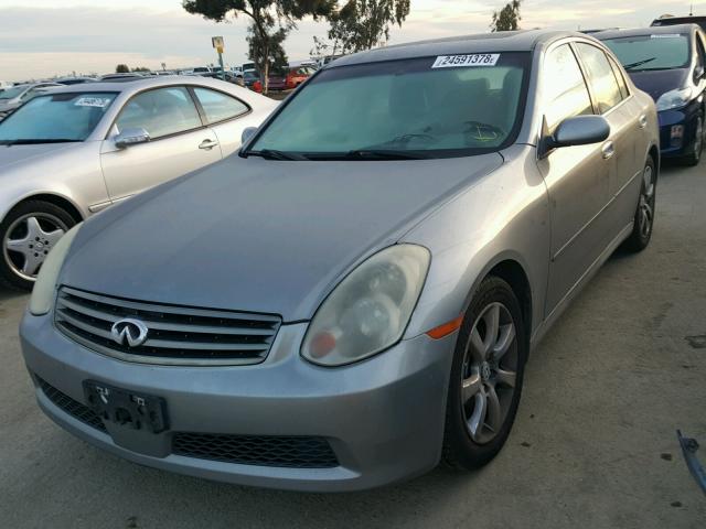 JNKCV51E85M203982 - 2005 INFINITI G35 GRAY photo 2