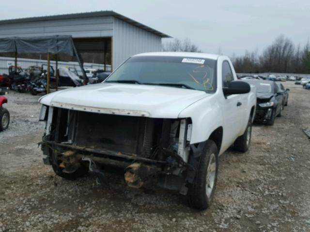 1GTPCTEA0AZ292724 - 2010 GMC SIERRA C15 WHITE photo 2