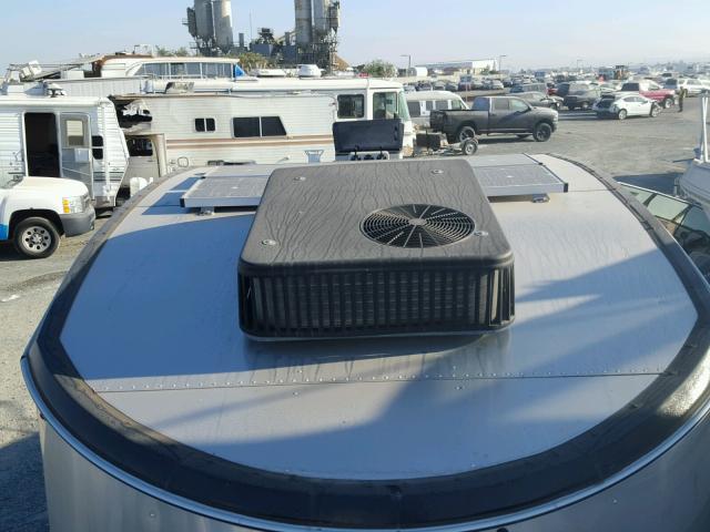 1SMG4DC14HJ203118 - 2017 AIRS TRAILER 银色 照片 8