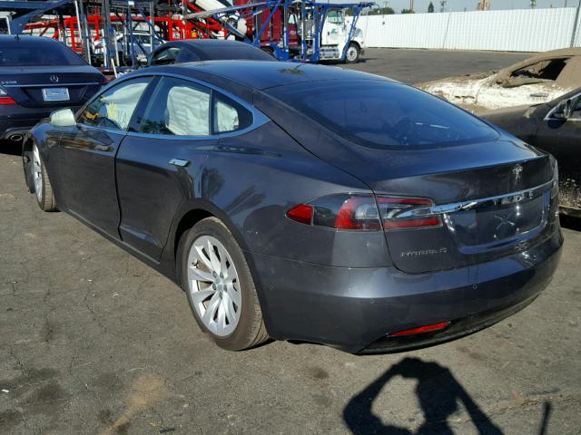 5YJSA1E20GF151387 - 2016 TESLA MODEL S GRAY photo 3