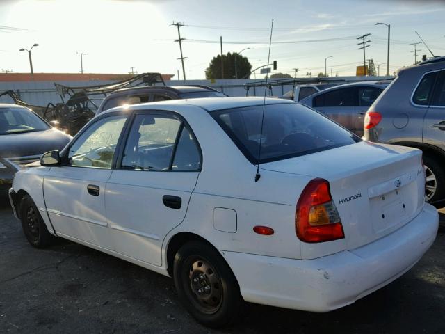 KMHCG45G4YU084796 - 2000 HYUNDAI ACCENT GL WHITE photo 3