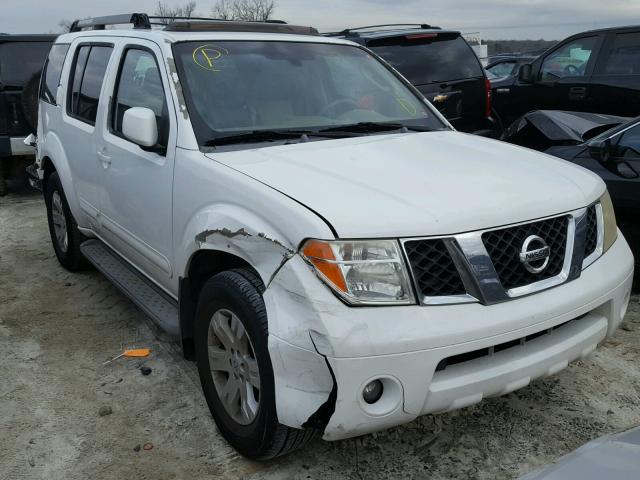 5N1AR18U35C749660 - 2005 NISSAN PATHFINDER WHITE photo 1