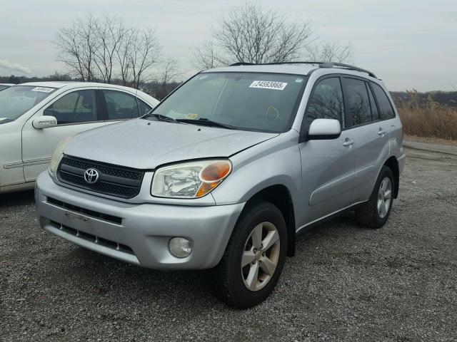 JTEHD20V646007113 - 2004 TOYOTA RAV4 SILVER photo 2