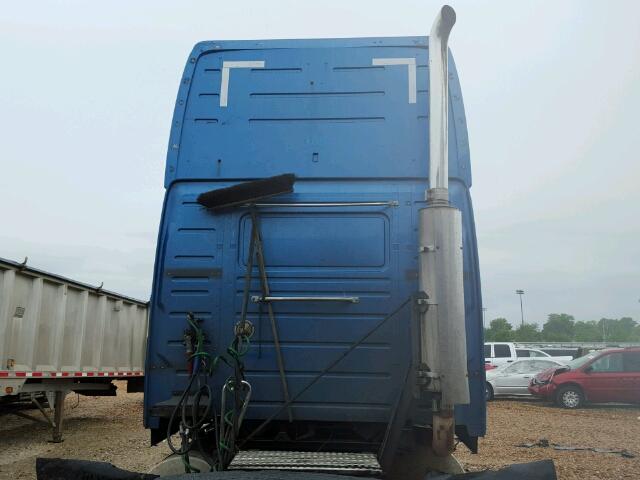 4V4NC9TJ46N410385 - 2006 VOLVO VN VNL BLUE photo 9