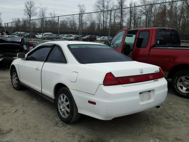 1HGCG32222A017468 - 2002 HONDA ACCORD SE WHITE photo 3