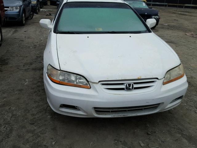 1HGCG32222A017468 - 2002 HONDA ACCORD SE WHITE photo 9