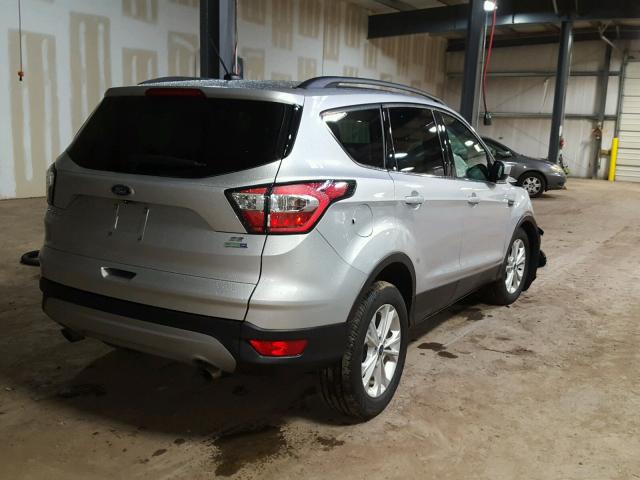 1FMCU9G91HUE28735 - 2017 FORD ESCAPE SE SILVER photo 4