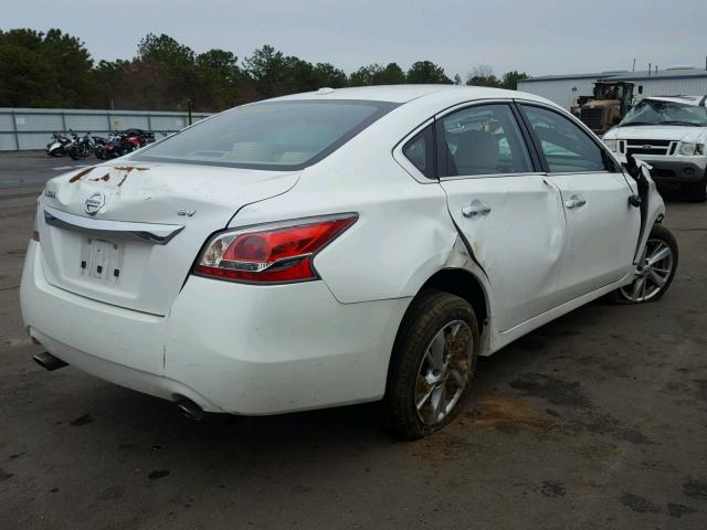 1N4AL3AP0FC194437 - 2015 NISSAN ALTIMA 2.5 WHITE photo 4