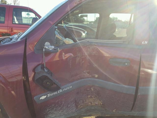 1GNDT13SX42408681 - 2004 CHEVROLET TRAILBLAZE MAROON photo 9