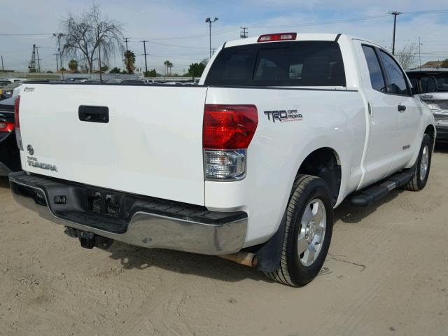 5TFRM5F19CX039996 - 2012 TOYOTA TUNDRA DOU WHITE photo 4