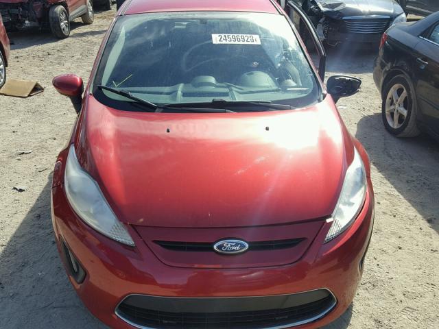 3FADP4EJ5BM140461 - 2011 FORD FIESTA SE RED photo 9