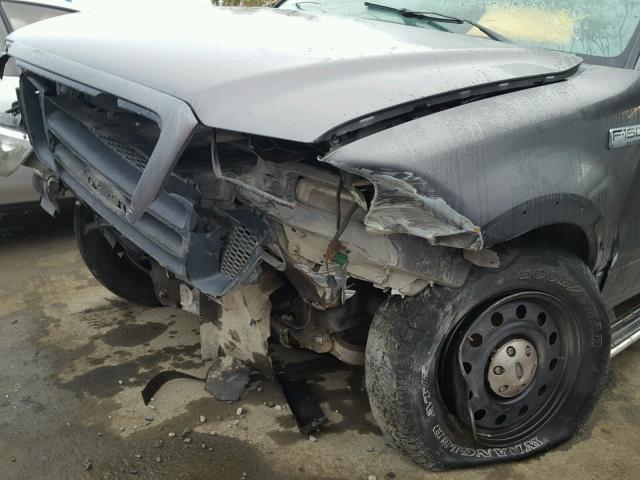 1FTPX14555FA21193 - 2005 FORD F150 GRAY photo 9