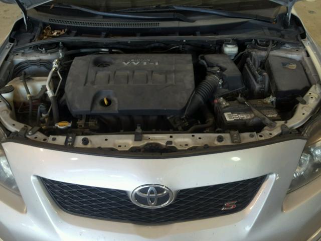 1NXBU40E49Z139744 - 2009 TOYOTA COROLLA BA SILVER photo 7