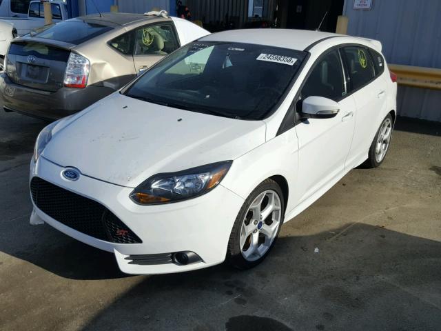 1FADP3L98EL442934 - 2014 FORD FOCUS ST WHITE photo 2