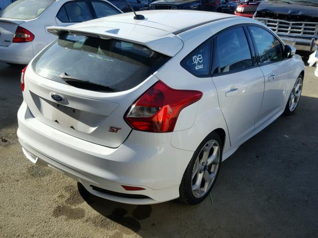 1FADP3L98EL442934 - 2014 FORD FOCUS ST WHITE photo 4