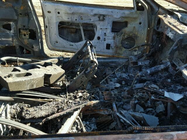 1G2WR12181F123723 - 2001 PONTIAC GRAND PRIX წითელი ფოტო 5