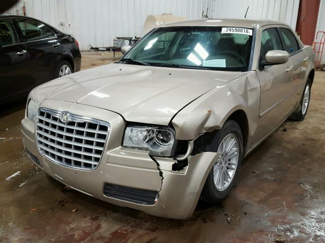 2C3LA43R78H318723 - 2008 CHRYSLER 300 LX TAN photo 2