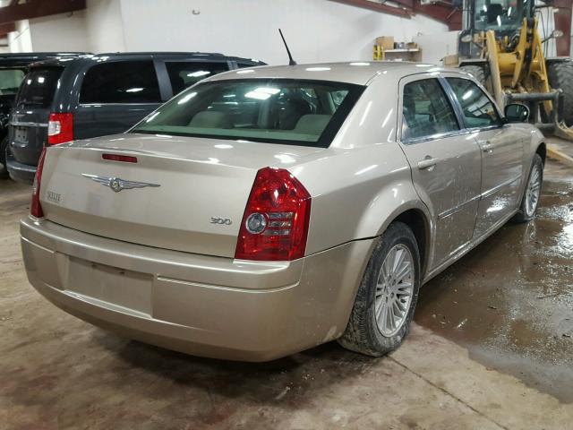 2C3LA43R78H318723 - 2008 CHRYSLER 300 LX TAN photo 4