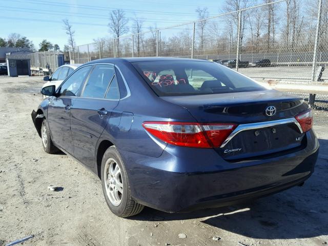 4T4BF1FK1FR497066 - 2015 TOYOTA CAMRY LE BLUE photo 3