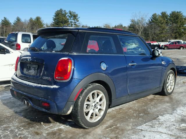 WMWXP7C50H2A45286 - 2017 MINI COOPER S BLUE photo 4