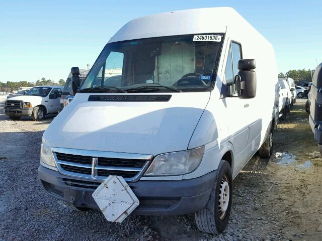 WD0PD744355846021 - 2005 DODGE SPRINTER 2 WHITE photo 2