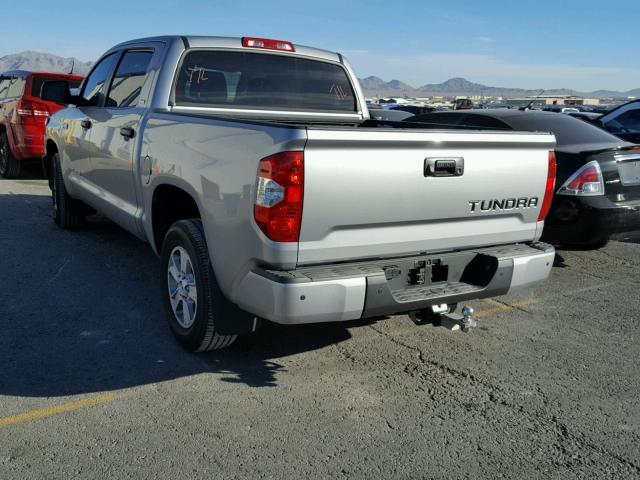 5TFEW5F16HX225169 - 2017 TOYOTA TUNDRA CRE GRAY photo 3