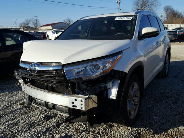 5TDDKRFHXGS314260 - 2016 TOYOTA HIGHLANDER WHITE photo 2