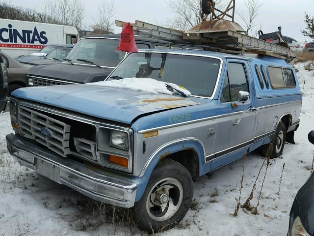 1FTEF15G4DPA68797 - 1983 FORD F150 BLUE photo 2