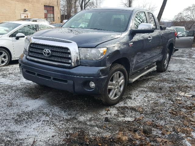 5TFRV58108X038429 - 2008 TOYOTA TUNDRA DOU GRAY photo 2