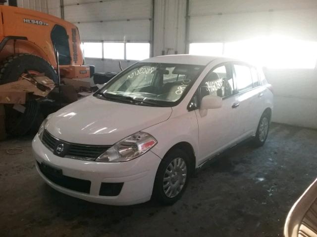 3N1BC1CP9BL442735 - 2011 NISSAN VERSA S WHITE photo 2