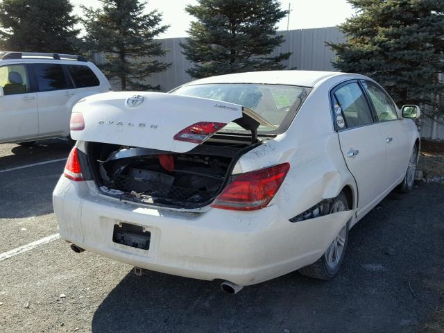 4T1BK36B88U320096 - 2008 TOYOTA AVALON XL WHITE photo 4