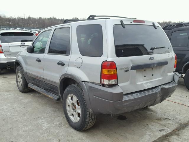 1FMYU93154KA89599 - 2004 FORD ESCAPE XLT SILVER photo 3