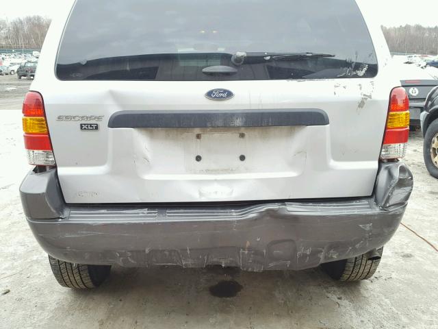 1FMYU93154KA89599 - 2004 FORD ESCAPE XLT SILVER photo 9