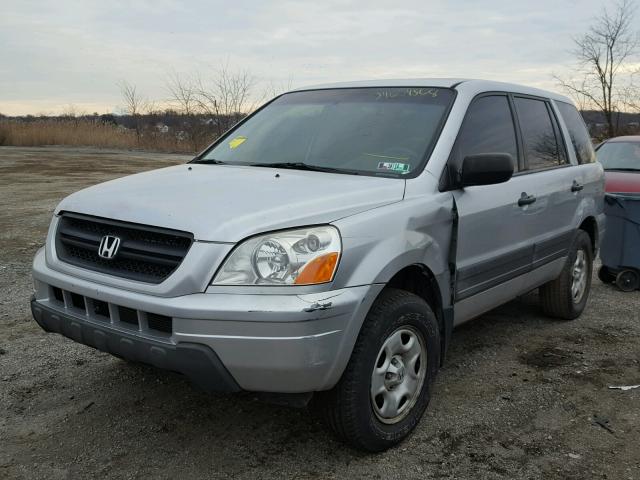 2HKYF18145H511886 - 2005 HONDA PILOT LX SILVER photo 2