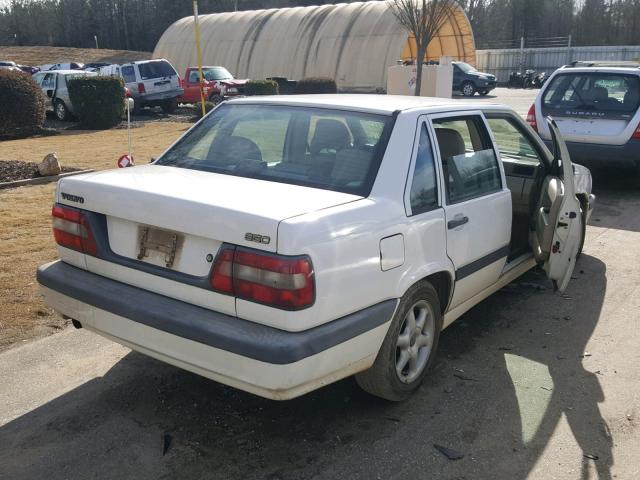 YV1LS5550V1404890 - 1997 VOLVO 850 WHITE photo 4