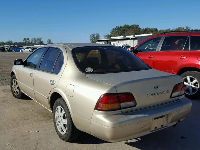 JN1CA21D4WM928843 - 1998 NISSAN MAXIMA GLE GOLD photo 3