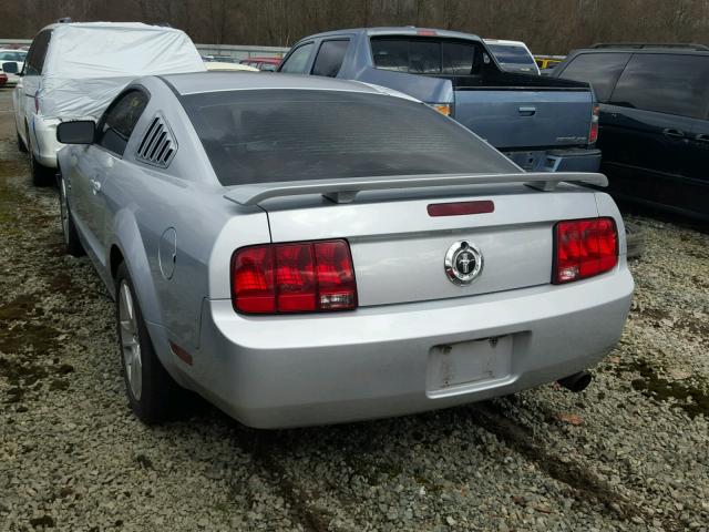 1ZVHT80N965127648 - 2006 FORD MUSTANG GRAY photo 3