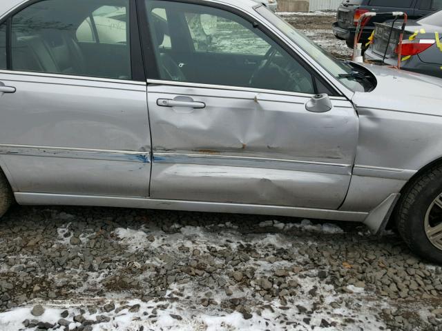 JH4KA96692C002707 - 2002 ACURA 3.5RL SILVER photo 9