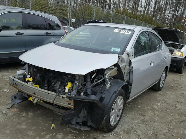 3N1CN7AP4DL883390 - 2013 NISSAN VERSA S SILVER photo 2