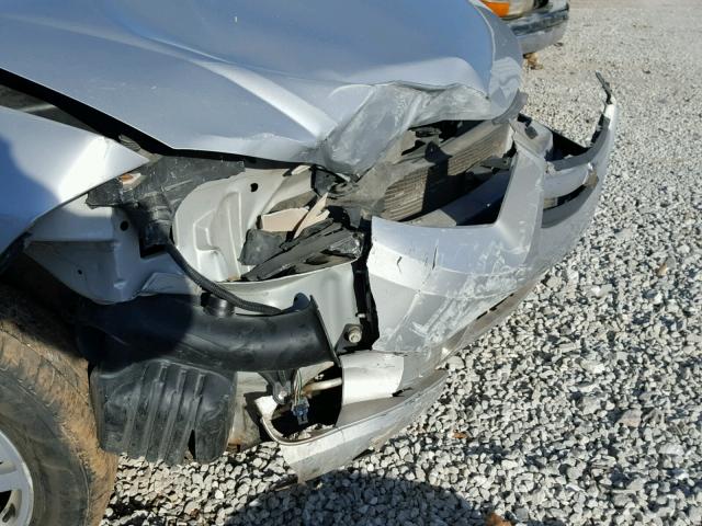 1G1AL54F557666706 - 2005 CHEVROLET COBALT LS SILVER photo 9