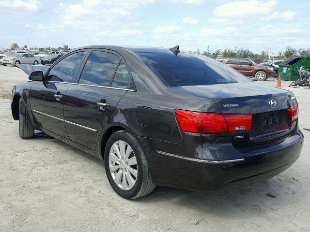 5NPEU46C19H475093 - 2009 HYUNDAI SONATA SE BROWN photo 3