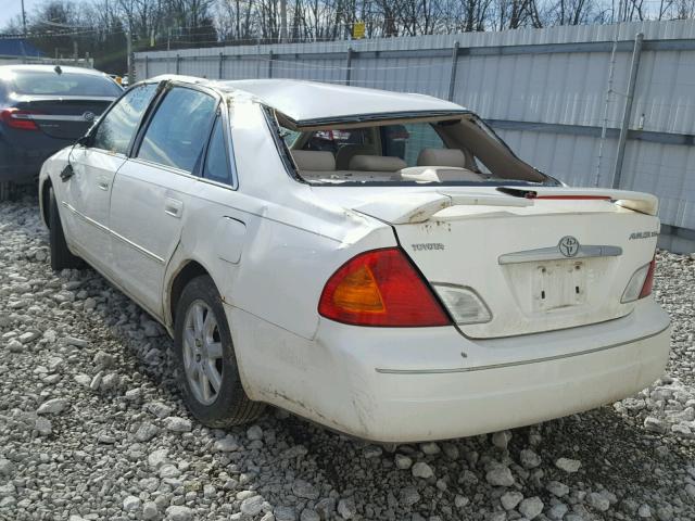 4T1BF28B02U208640 - 2002 TOYOTA AVALON XL WHITE photo 3