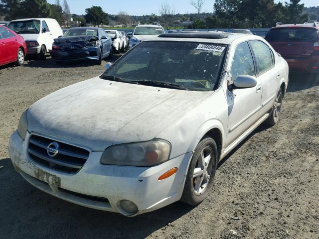 JN1DA31A12T324392 - 2002 NISSAN MAXIMA GLE WHITE photo 2