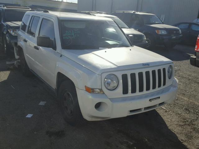 1J8FT28008D669982 - 2008 JEEP PATRIOT SP WHITE photo 1