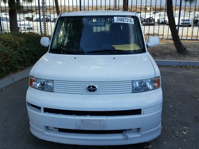 JTLKT324354011015 - 2005 TOYOTA SCION XB 白色 照片 9