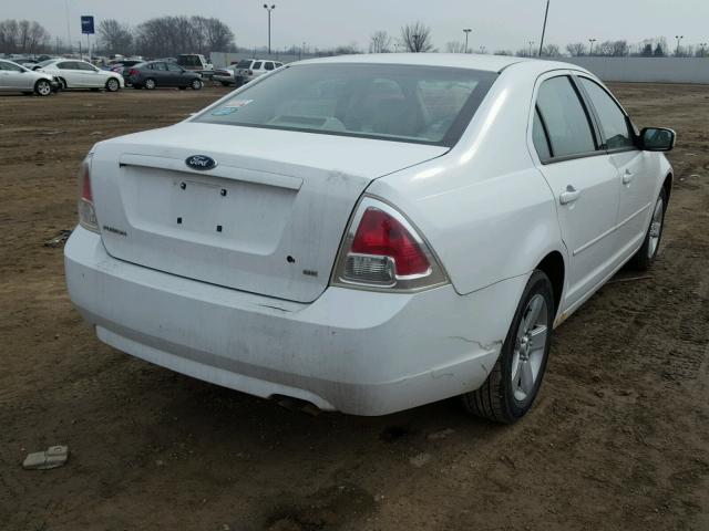 3FAFP07Z66R233728 - 2006 FORD FUSION SE WHITE photo 4