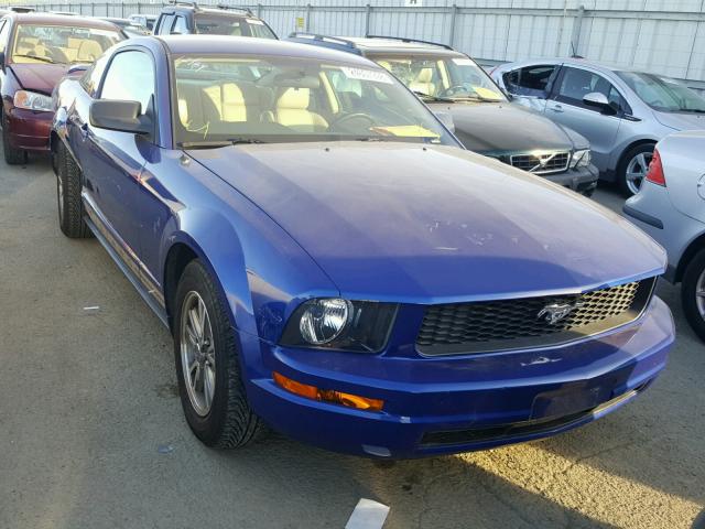 1ZVFT80NX55256603 - 2005 FORD MUSTANG BLUE photo 1