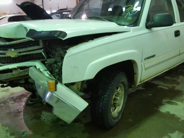 1GCGK13U46F212175 - 2006 CHEVROLET SILVERADO WHITE photo 9