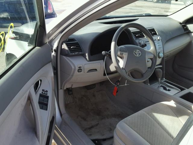 4T1BE46K07U063866 - 2007 TOYOTA CAMRY NEW SILVER photo 9